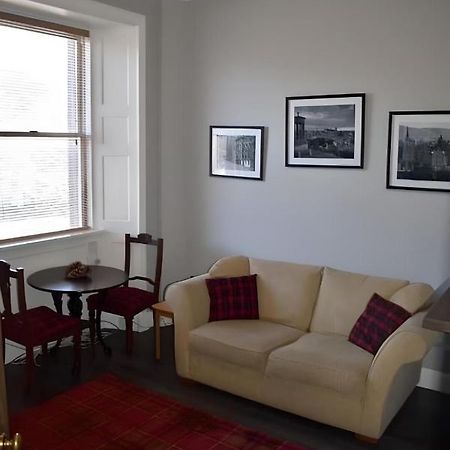 Edina Place -Lovely Central One Bedroom Apartment Edinburg Exteriör bild