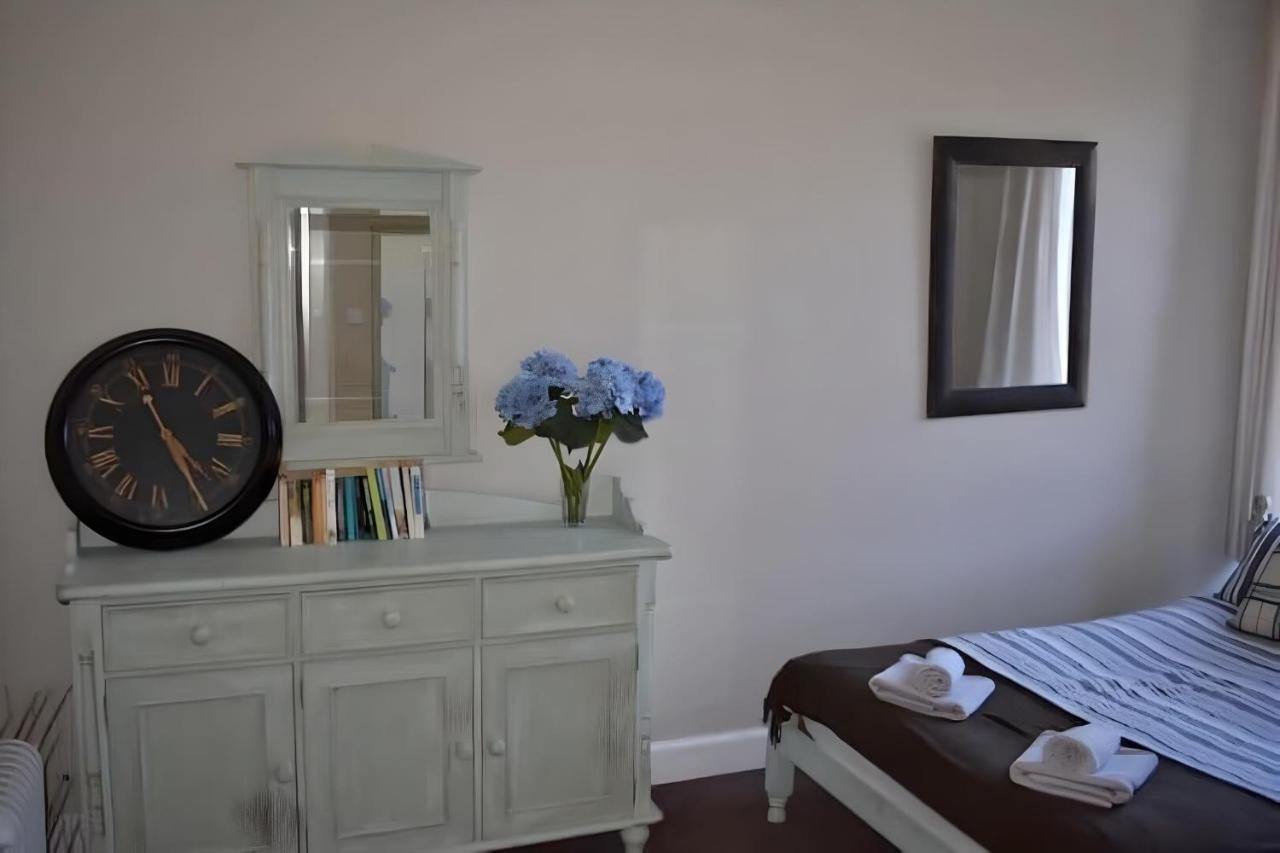 Edina Place -Lovely Central One Bedroom Apartment Edinburg Exteriör bild