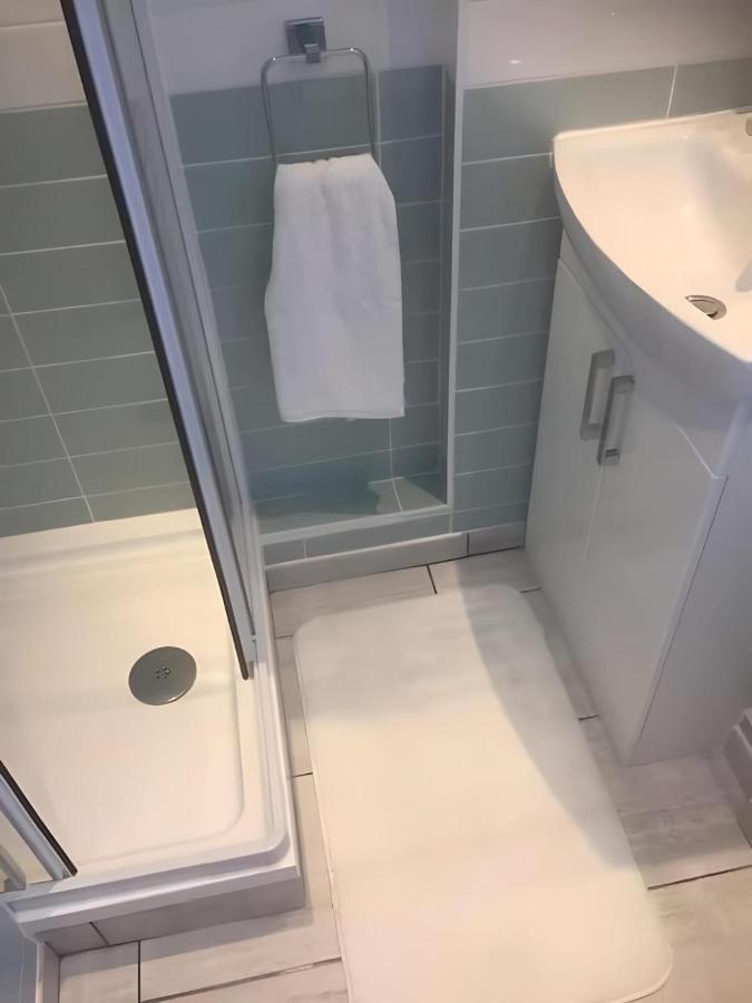Edina Place -Lovely Central One Bedroom Apartment Edinburg Exteriör bild