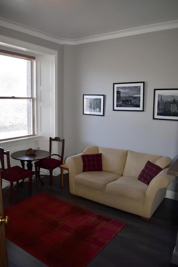 Edina Place -Lovely Central One Bedroom Apartment Edinburg Exteriör bild
