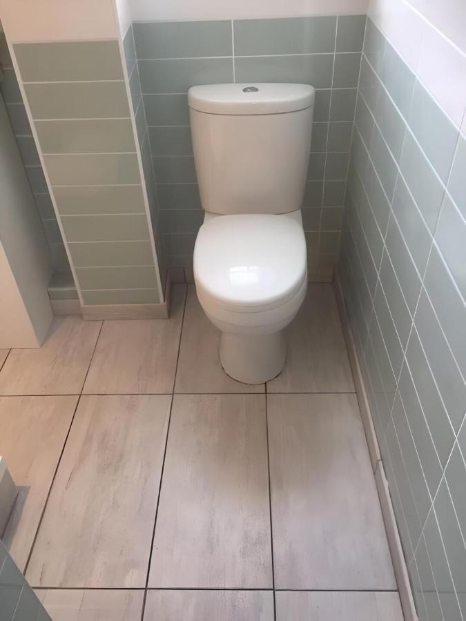 Edina Place -Lovely Central One Bedroom Apartment Edinburg Exteriör bild